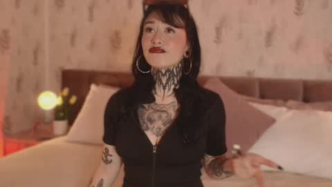 Scolw  online show from 8, 9, 2025