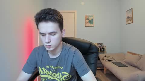 Snapshot of scooby_r chatting on 30, 1, 2025 Thomas brunette and Alex blond online show from 30, 1, 2025