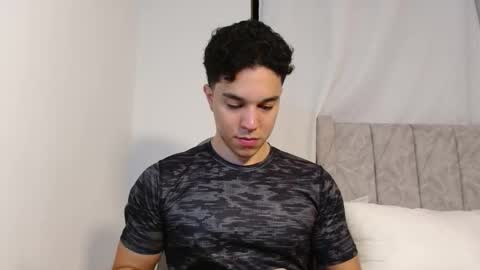 Snapshot of scott_brasher1 chatting on 29, 10, 2025 Twitter Scott brasher1 Instagram Camiloestuardo2 online show from 29, 10, 2025