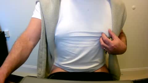 Snapshot of scotti30 chatting on 2, 1, 2025 Scott online show from 2, 1, 2025