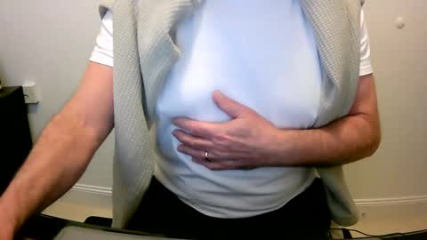 Snapshot of scotti30 chatting on 5, 1, 2025 Scott online show from 5, 1, 2025