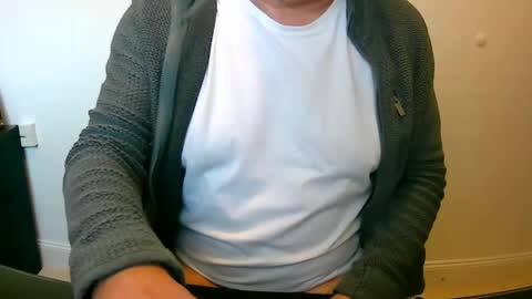 Snapshot of scotti30 chatting on 19, 1, 2025 Scott online show from 19, 1, 2025