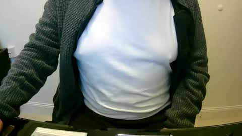 Snapshot of scotti30 chatting on 25, 1, 2025 Scott online show from 25, 1, 2025