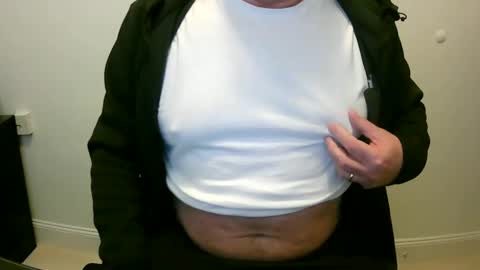 Snapshot of scotti30 chatting on 2, 2, 2025 Scott online show from 2, 2, 2025