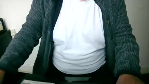 Snapshot of scotti30 chatting on 15, 2, 2025 Scott online show from 15, 2, 2025