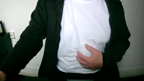 Snapshot of scotti30 chatting on 18, 2, 2025 Scott online show from 18, 2, 2025