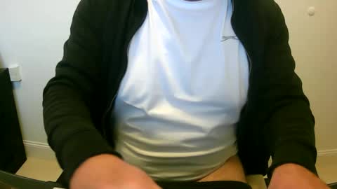 Snapshot of scotti30 chatting on 1, 10, 2025 Scott online show from 1, 10, 2025