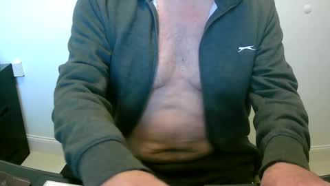 Snapshot of scotti30 chatting on 21, 10, 2025 Scott online show from 21, 10, 2025