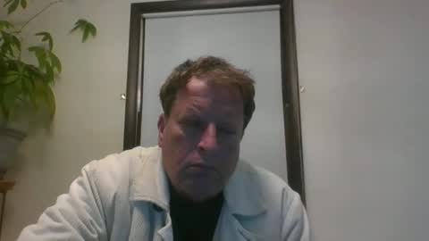 Snapshot of scottpbi52 chatting on 6, 1, 2025 scottpbi52 online show from 6, 1, 2025