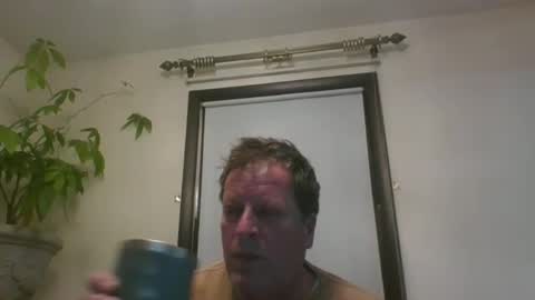 Snapshot of scottpbi52 chatting on 11, 1, 2025 scottpbi52 online show from 11, 1, 2025