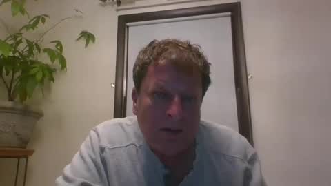 Snapshot of scottpbi52 chatting on 12, 1, 2025 scottpbi52 online show from 12, 1, 2025