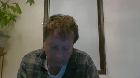 Snapshot of scottpbi52 chatting on 22, 1, 2025 scottpbi52 online show from 22, 1, 2025