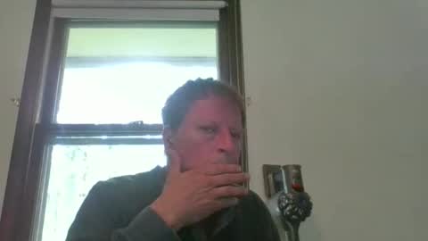 Snapshot of scottpbi52 chatting on 28, 4, 2026 scottpbi52 online show from 28, 4, 2026
