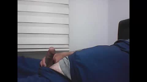 Snapshot of screw2 chatting on 4, 5, 2026 Evren online show from 4, 5, 2026