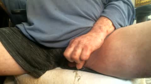 Snapshot of scruff66 chatting on 12, 7, 2026 scruff66 online show from 12, 7, 2026