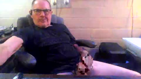 eating pussy  sucking dick online show from 29, 3, 2026