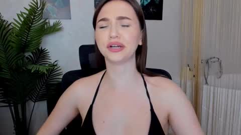 Snapshot of seaebreeze chatting on 18, 2, 2025 Kate online show from 18, 2, 2025