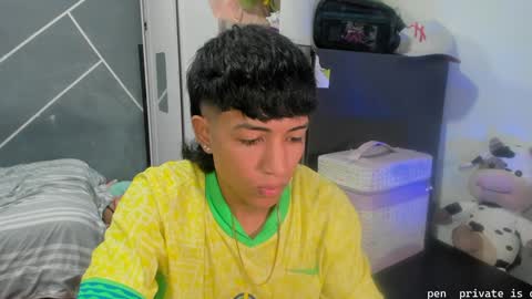 Snapshot of sean_scoth2 chatting on 21, 12, 2024 Sean Scoth online show from 21, 12, 2024