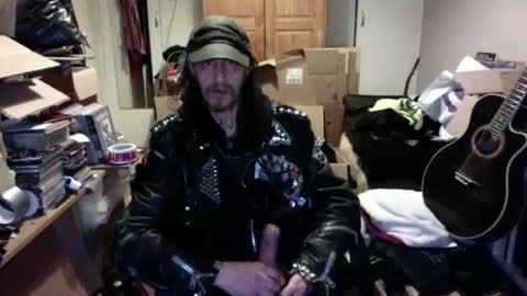 Snapshot of seasidesteve71 chatting on 19, 4, 2026 seasidesteve71 online show from 19, 4, 2026