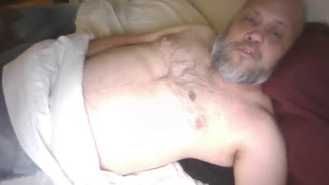 Snapshot of seasoned_silver_daddy chatting on 15, 3, 2026 seasoned_silver_daddy online show from 15, 3, 2026