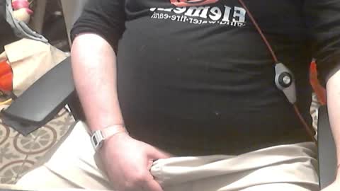 Snapshot of seathrough chatting on 12, 4, 2026 Falco J online show from 12, 4, 2026