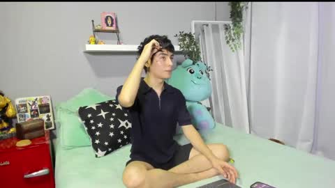 Snapshot of sebas_rosse chatting on 2, 6, 2026 sebastian online show from 2, 6, 2026