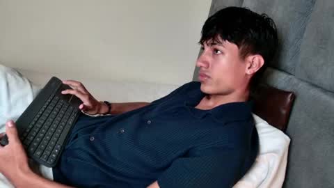 Snapshot of sebas_vargasx chatting on 6, 5, 2026 sebas_vargasx online show from 6, 5, 2026