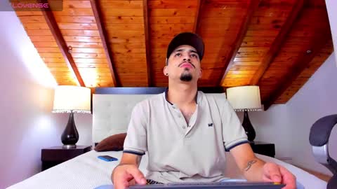 Sebastian Berne online show from 1, 3, 2025