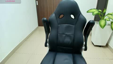 juan  sebastian online show from 11, 11, 2025