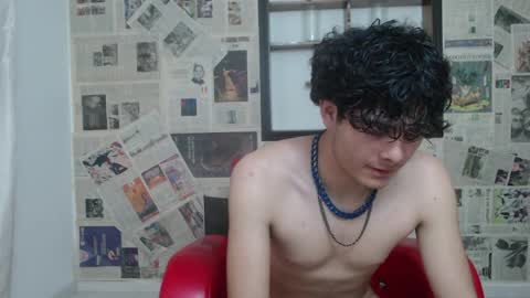 Snapshot of sebastian_rougue chatting on 15, 4, 2026 sebastian_rougue online show from 15, 4, 2026