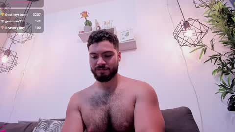 Snapshot of sebastianvilla__ chatting on 30, 12, 2024 Instagram jeanpaulfit online show from 30, 12, 2024