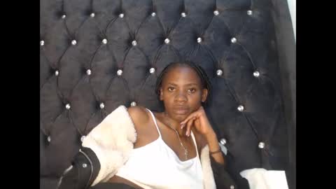 Snapshot of sebatrishaa chatting on 1, 11, 2025 sebatrishaa online show from 1, 11, 2025