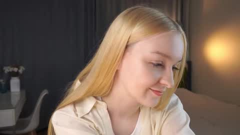 Snapshot of sebrinarainha chatting on 13, 9, 2025 Rina online show from 13, 9, 2025