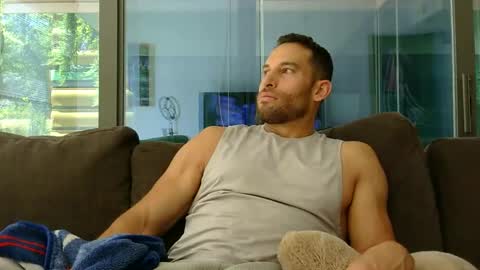 Sebastian Royce online show from 1, 6, 2026