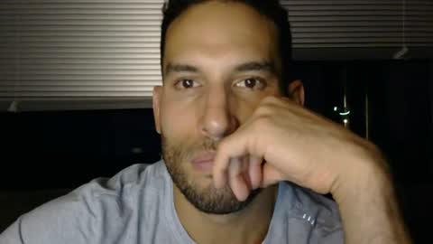 Sebastian Royce online show from 12, 6, 2026