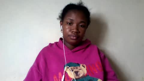 Snapshot of secil3274 chatting on 14, 7, 2026 secil3274 online show from 14, 7, 2026