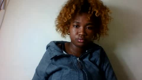 Snapshot of secil3274 chatting on 24, 7, 2026 secil3274 online show from 24, 7, 2026