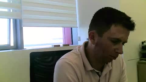 Snapshot of secretboy33 chatting on 15, 10, 2025 Secretboy33 online show from 15, 10, 2025