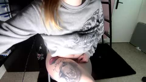 Snapshot of secretcouple67 chatting on 19, 2, 2026 secretcouple67 online show from 19, 2, 2026