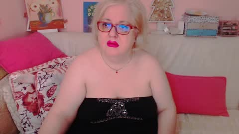 Snapshot of secretloverbbw chatting on 28, 1, 2025 Alice online show from 28, 1, 2025