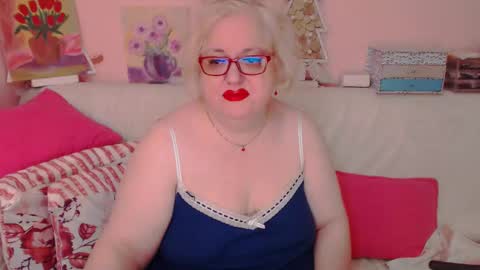 Snapshot of secretloverbbw chatting on 15, 9, 2025 Alice online show from 15, 9, 2025
