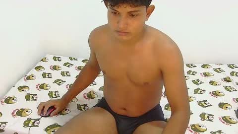 Snapshot of secretloversxo chatting on 23, 5, 2026 Samu Antonella 24 - 19 online show from 23, 5, 2026