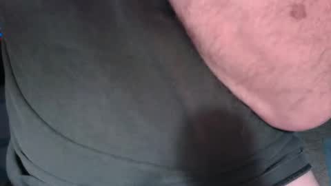 Snapshot of secretrub chatting on 5, 1, 2025 secretrub online show from 5, 1, 2025