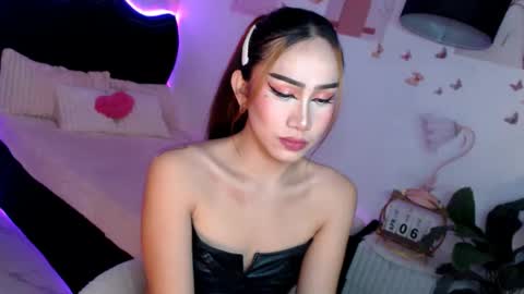 Snapshot of seductive_vana chatting on 6, 4, 2026 Vanessa online show from 6, 4, 2026