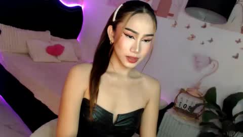 Snapshot of seductive_vana chatting on 7, 4, 2026 Vanessa online show from 7, 4, 2026