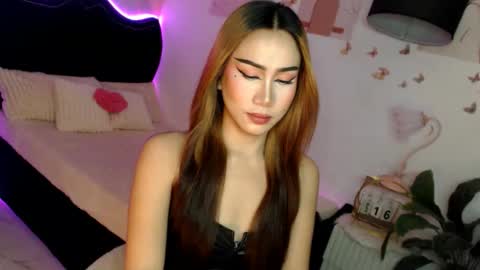 Snapshot of seductive_vana chatting on 16, 4, 2026 Vanessa online show from 16, 4, 2026