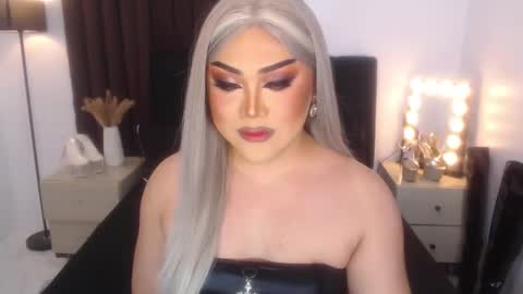 Snapshot of seductivelolalola chatting on 15, 2, 2025 Natalie Mefford online show from 15, 2, 2025