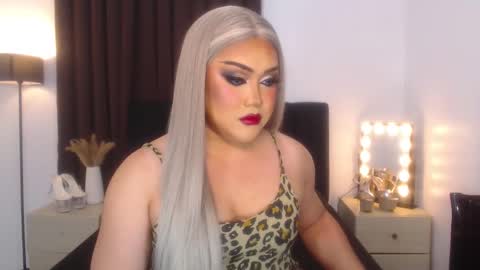 Snapshot of seductivelolalola chatting on 16, 2, 2025 Natalie Mefford online show from 16, 2, 2025