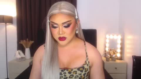 Snapshot of seductivelolalola chatting on 16, 2, 2025 Natalie Mefford online show from 16, 2, 2025