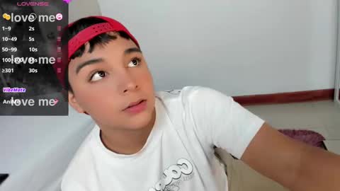 seductivo online show from 1, 2, 2025